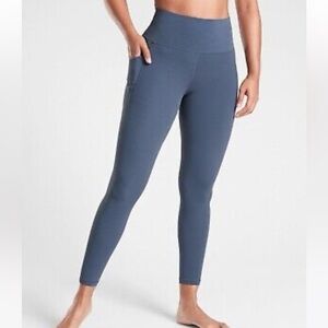 Athleta Salutation Stash Tight 1X